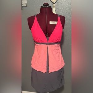 Women’s swimsuit size large